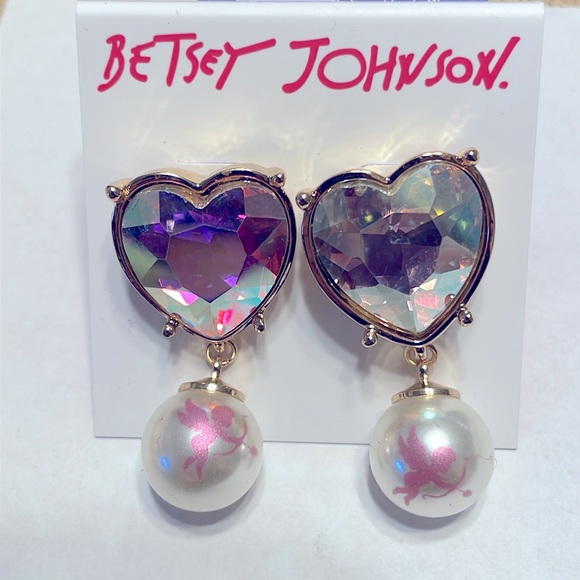 ⚜️Betsey Johnson Pink Heart Cupid Pearl Valentines Day Earrings! NWT! - Picture 3 of 5